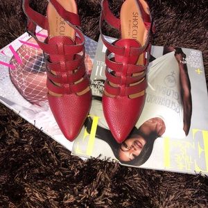 Shoecult by NASTY GAL red textured pointed heel